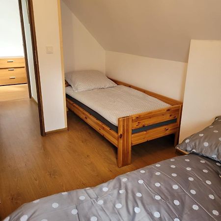 Dom Wakacyjny Merlin Nad Jeziorem Jodlow Slawa Radzyn Exterior photo